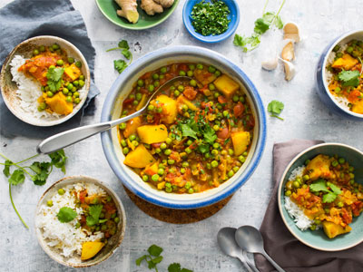Masala-Spiced Pea and Potato Curry (Aloo Matar)